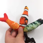 اسباب بازی سگ و گربه طرح ماهی مجموعه 3 عددی - Image 2